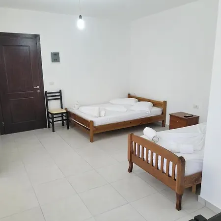 Guest house Celo Apartaments Ksamil