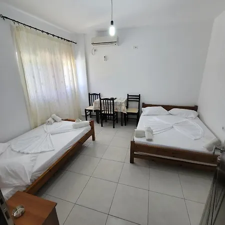 Guest house Celo Apartaments Ksamil