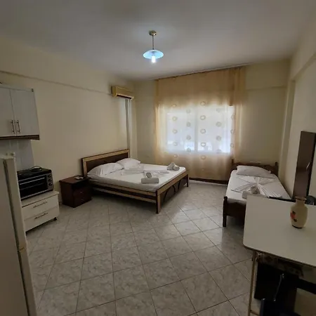 Celo Apartaments Pensión Ksamil
